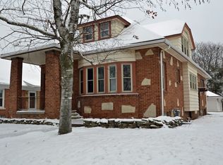 5682 N Argyle Ave, Glendale, WI 53209