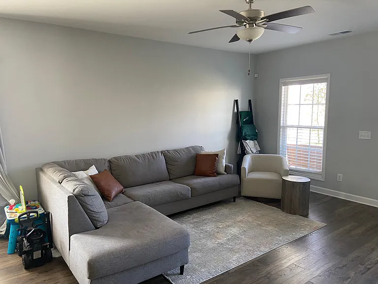 L-couch