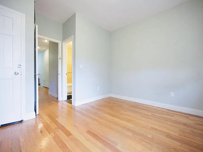 211 Himrod St #2R — Photo 8