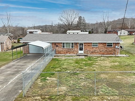 2nd image of 100 Valley Dr