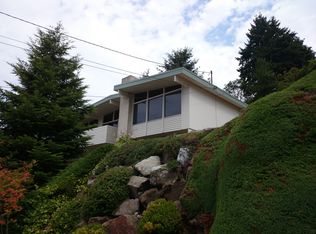 8820 39th Ave SW, Seattle, WA 98136