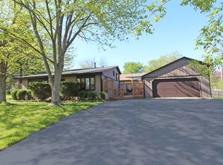 23509 N Valley Rd, Lake Zurich, IL 60047