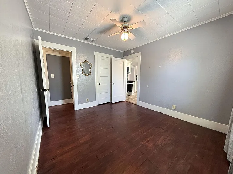 1320 E Colton Ave — Photo 10