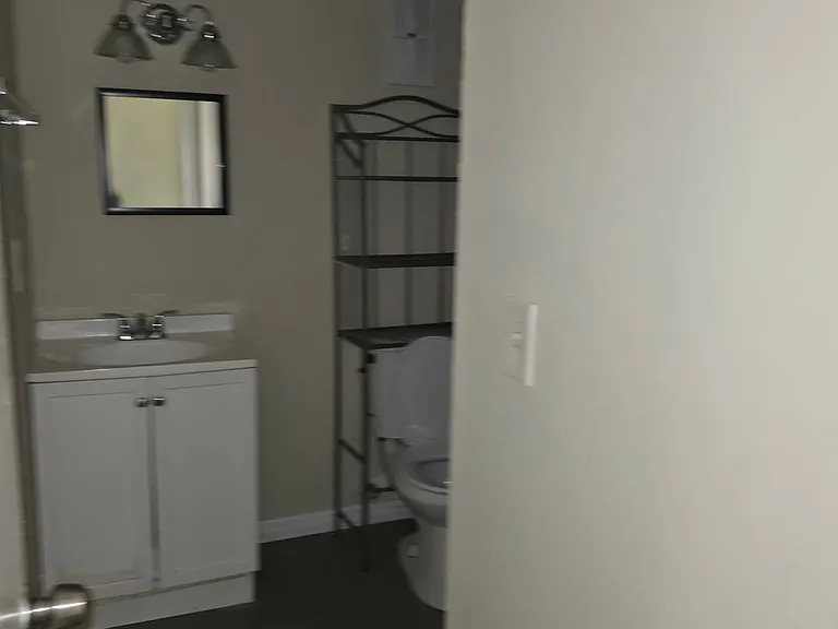 922 Lake Destiny Rd #F — Photo 7