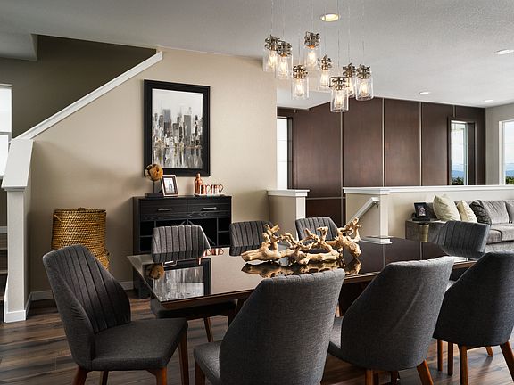 Plan 2201 Dining Room