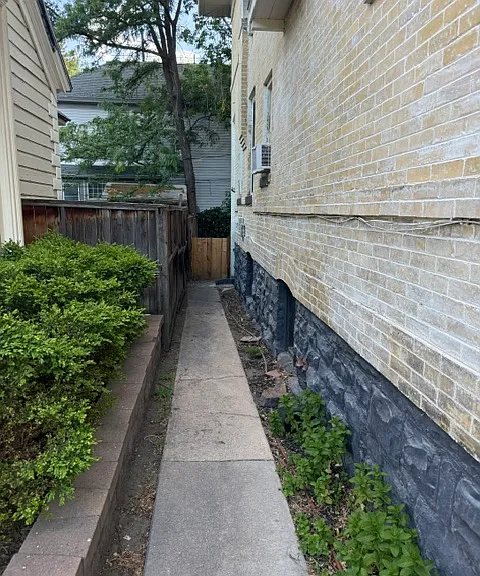 604 E 3rd Ave — Photo 2