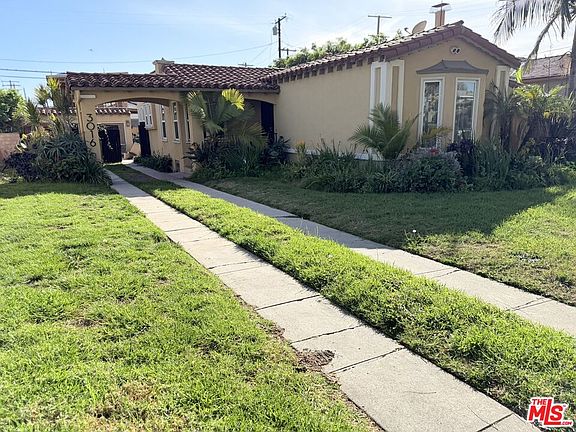 4th image of 3016 W 83rd St