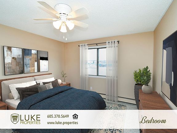 5th image of 405 S Sycamore Ave #307