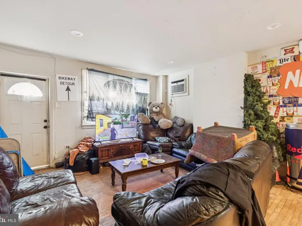 2110 W Chew Ave, Philadelphia, PA 19138