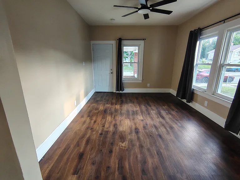 1112 Franklin St — Photo 7