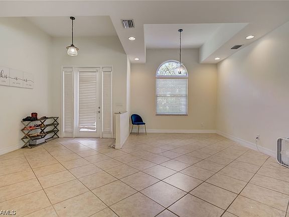 5th image of 19640 Oak Forest Dr