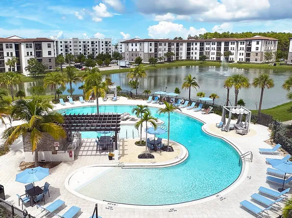 Legacy Naples Apartments