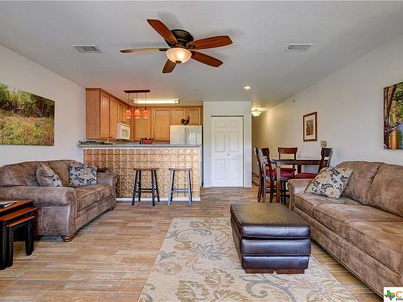 2nd image of 730 Mather St #101