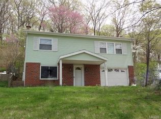 2008 Wayne Dr, High Ridge, MO 63049