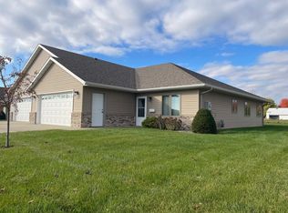 109 Brittany Way SE, Grand Meadow, MN 55936