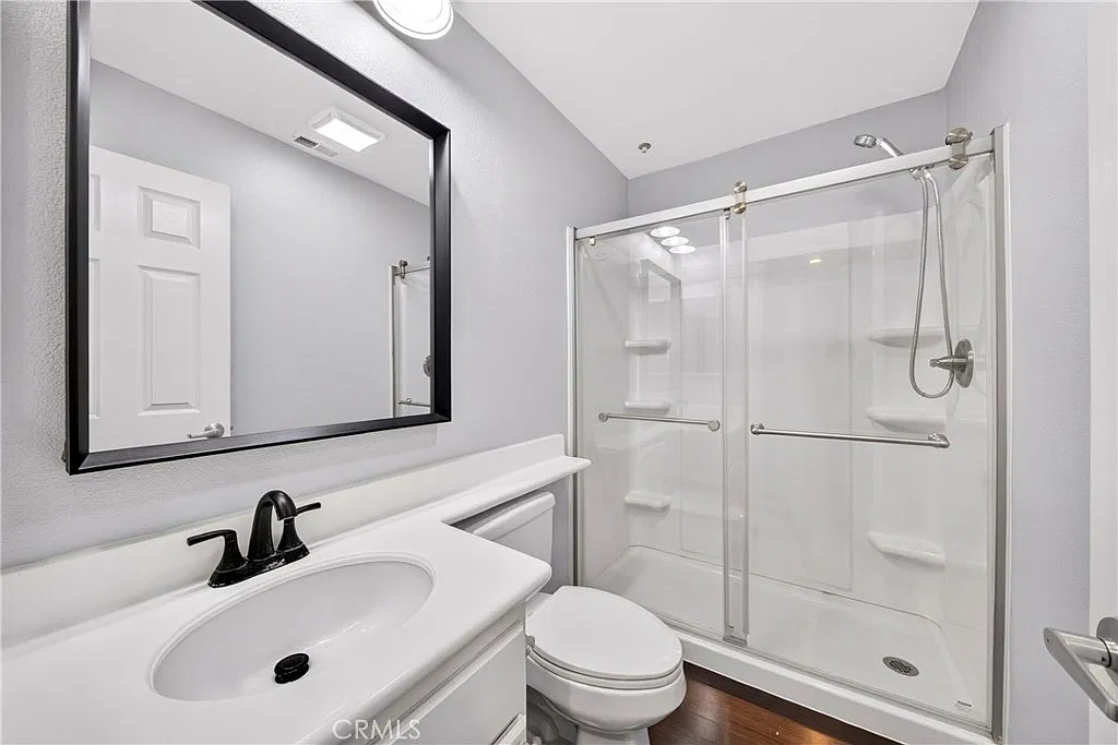 3 bed, 1695 sqft, $4,000 — Photo 4