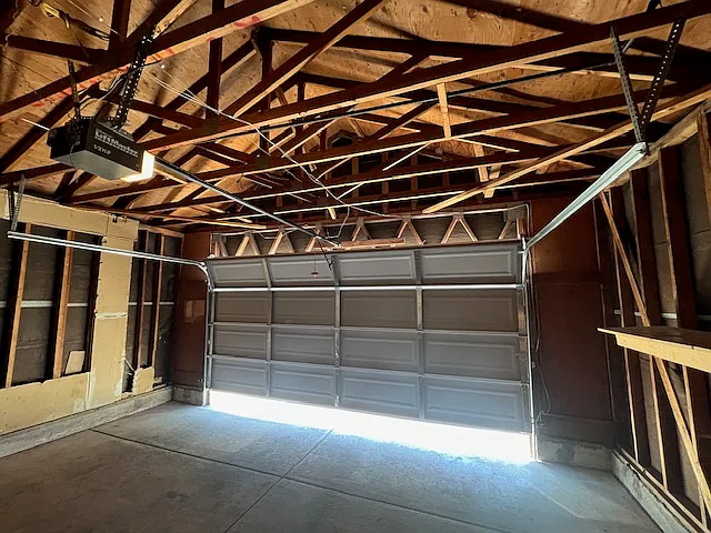 8189 Hemingway Dr — Photo 15