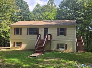 906 Equestrian Trail Rd, New Canton, VA 23123