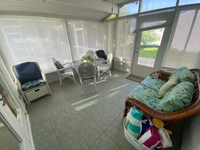 18058 Avonsdale Cir — Photo 14
