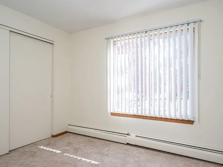 Raven Court Townhomes — Photo 26