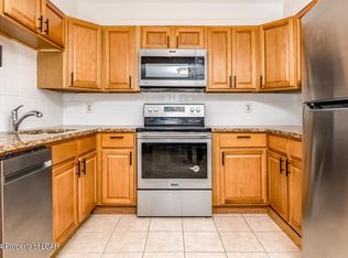 1015 Lincoln St APT F2, Hazleton, PA 18201