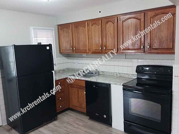 4th image of 9622 Durham Dr