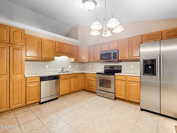 4th image of 4137 Riverstone Ln