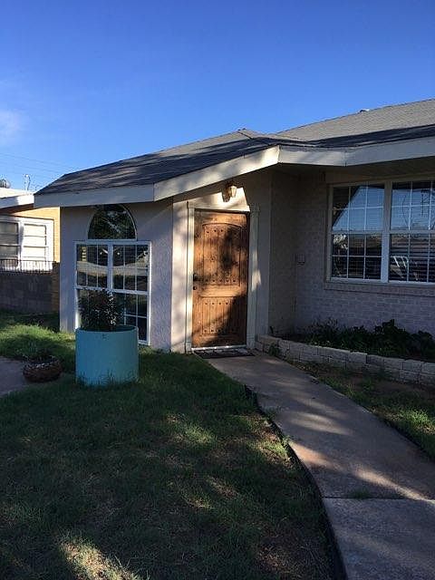 1st image of 1303 E 18th St