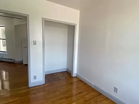 Rented by REAL New York | media 24