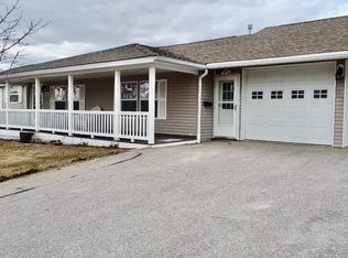 26 Mountain View Dr, Franklin, NH 03235