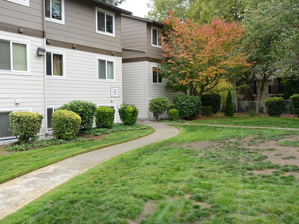 1st image of 12617 NE 130th Way