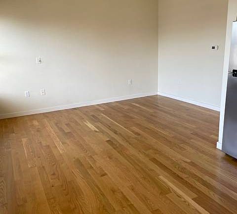 4th image of 95 Heather Ave #18