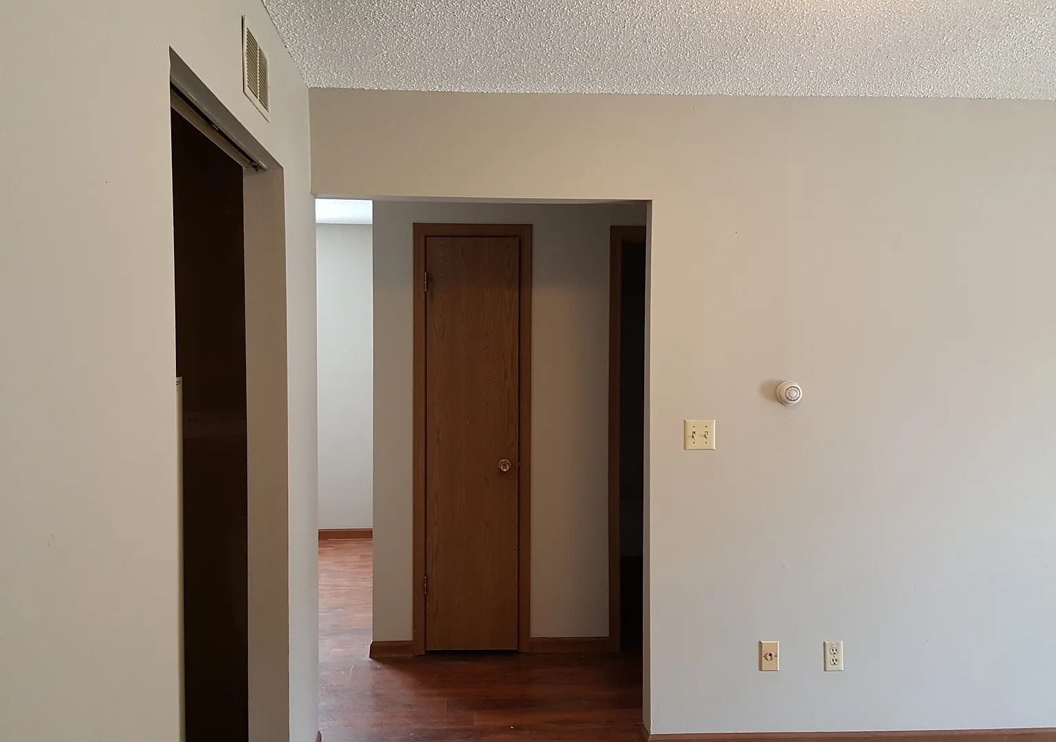 409 6th Ave. — Photo 1