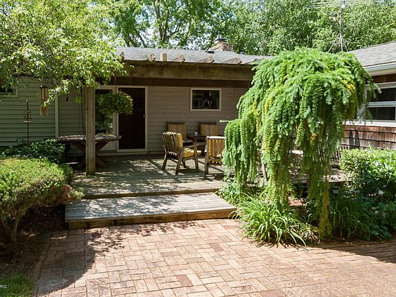 3rd image of 56748 Orchard Ln