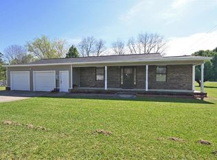 12 McKelvey Dr NW, Arab, AL 35016