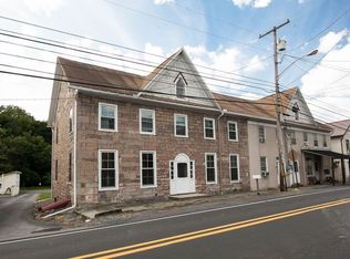 522 Long Run Rd APT 1, Mill Hall, PA 17751