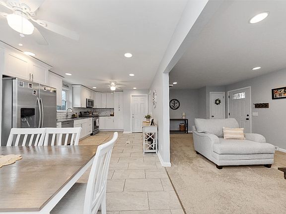 4th image of 8655 Pastoral Ln
