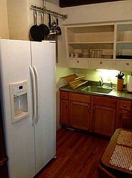 3rd image of 1605 SW 25th St #1