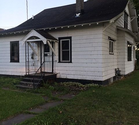 2nd image of 26 W Boyington St