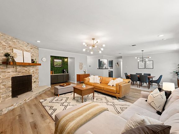 5th image of 3913 Leafield Dr