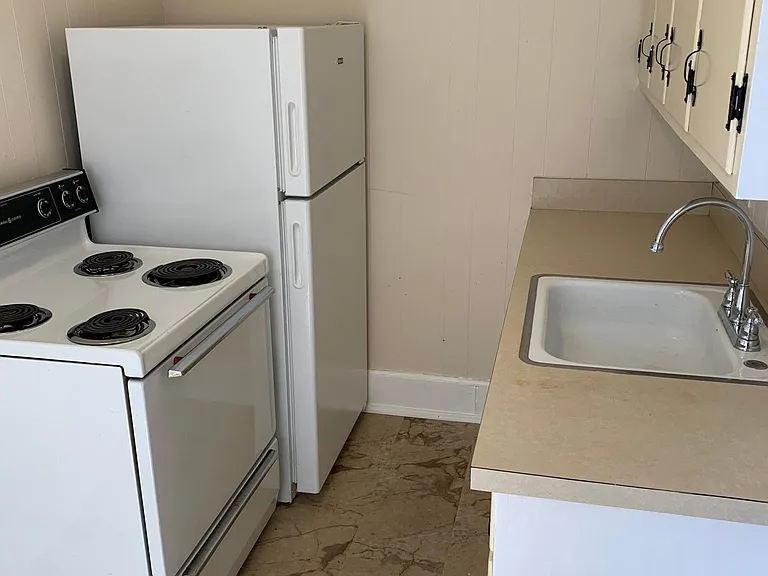 125 E Washington St #3 — Photo 7