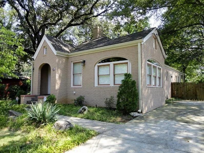 3 bed, 2.0 bath, 1782 sqft, $3,100 — Photo 4