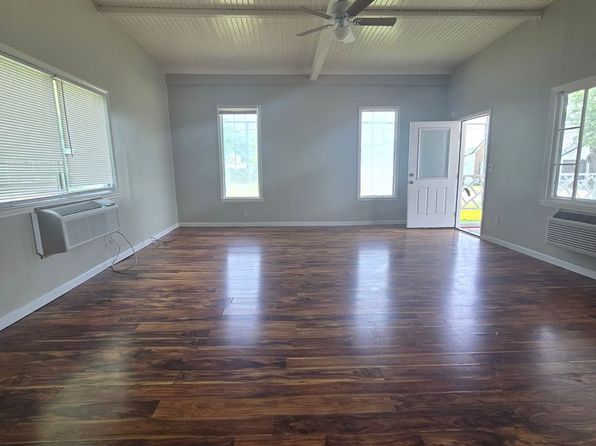 4738 Camargo Levee Rd #1