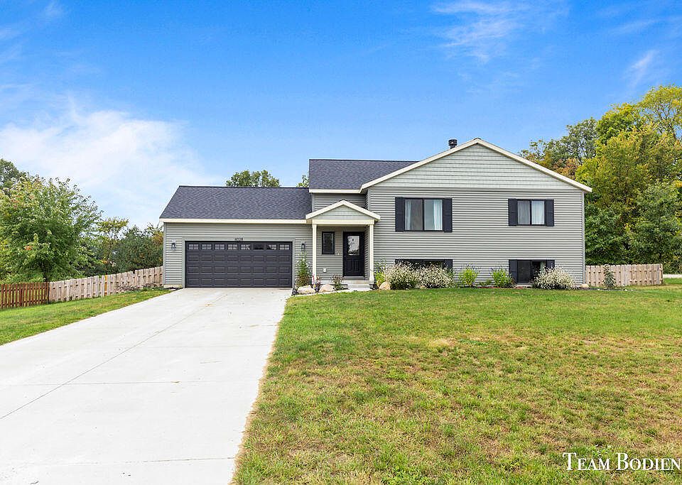 1st image of 6028 Greenbriar Dr