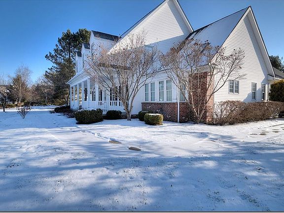 2nd image of 6851 Mayapple Cir