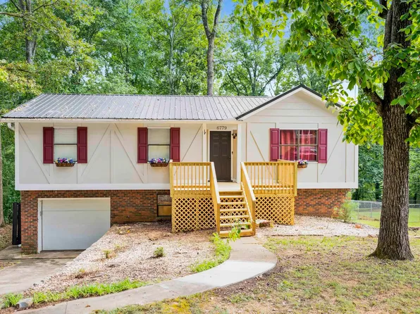 6779 Markham Dr, Trussville, AL 35173