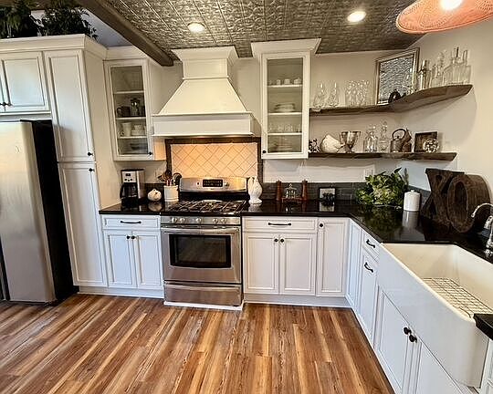 5th image of 370 Main St #B