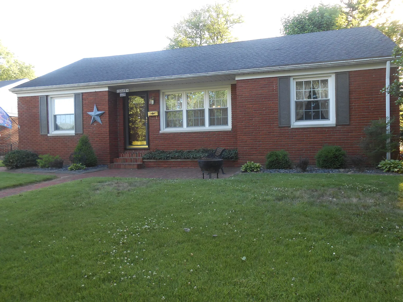 423 14th St photo 1