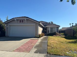 907 Farnham Ave, Woodland, CA 95776