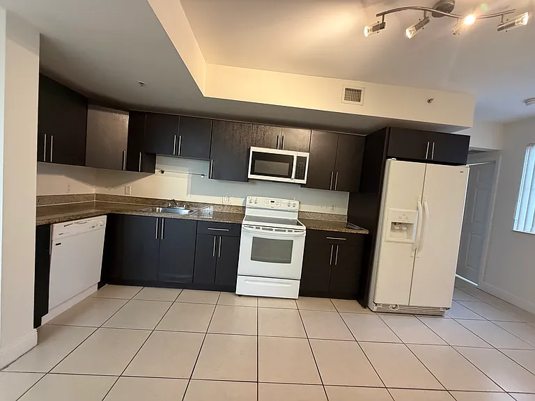 6357 SW 8th St #714 — Photo 14